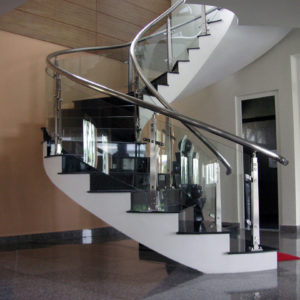 Kính Cường Lực cầu thang tại HCM