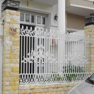 Thi công hàng rào sắt theo yêu cầu tại Tân Phú HCM
